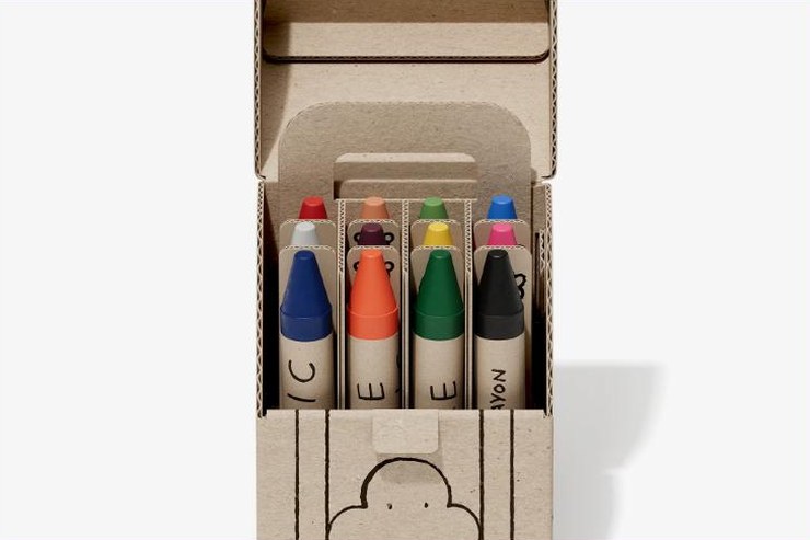 La boîte de Doona’s Magic Crayons et ses crayons de cire