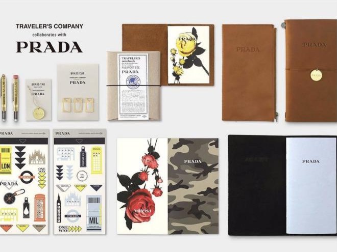 Carnets et accessoires TRAVELER'S COMPANY pour Prada