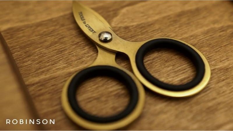 Vidéo Robinson Collection • Tools to Liveby