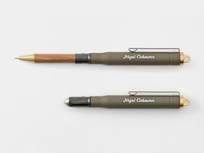 Stylos bille en laiton TRAVELER'S COMPANY gravés Nigel Cabourn